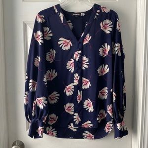 Express blouse, size M
